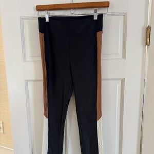 Size Large Koral Leggings with contrasting tan and ivory side detail